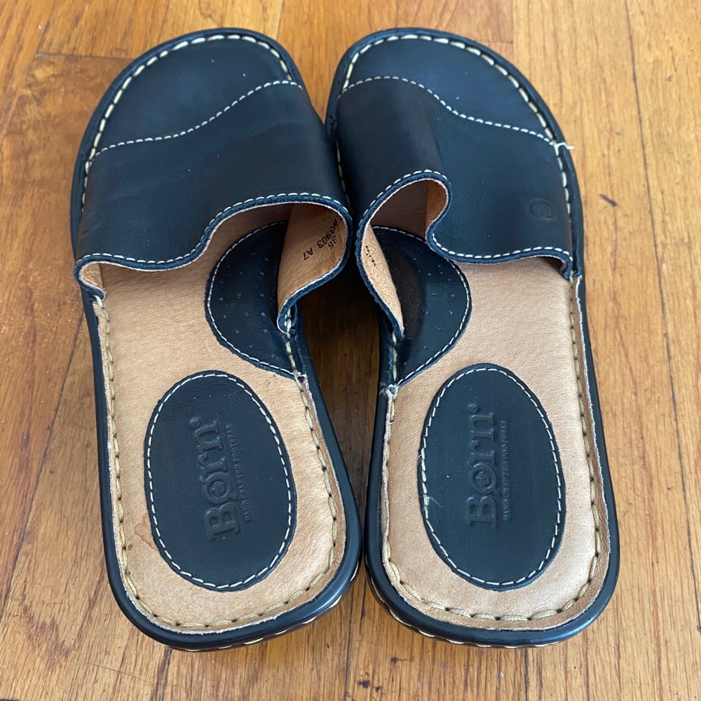Women’s BORN leather sandals
